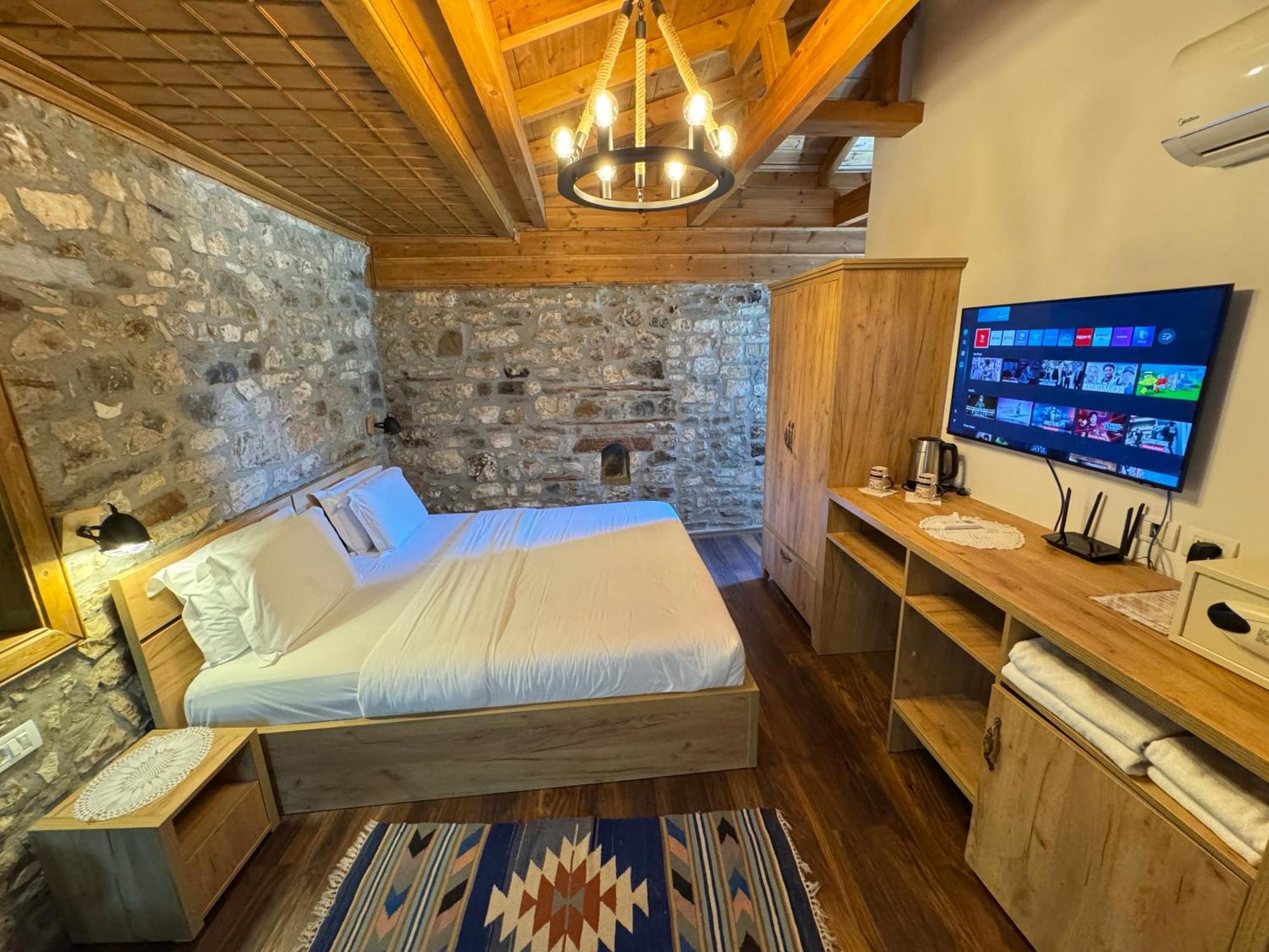 Hotel Ansel Berat Dış mekan fotoğraf